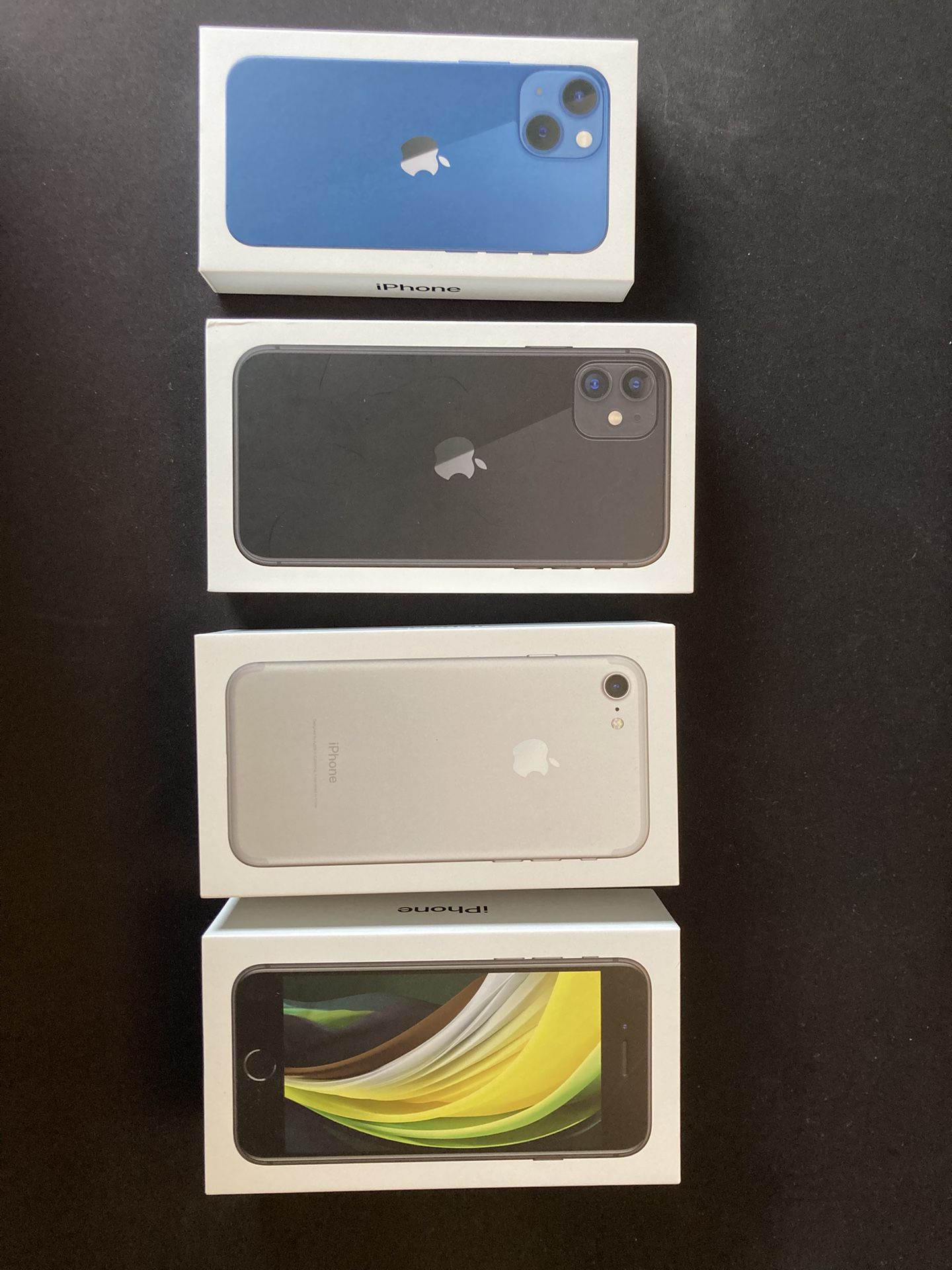 iPhone Boxes (no Phones)