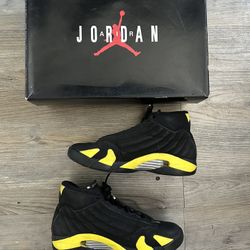🚨SHOES FOR SALE (JORDANS)🚨