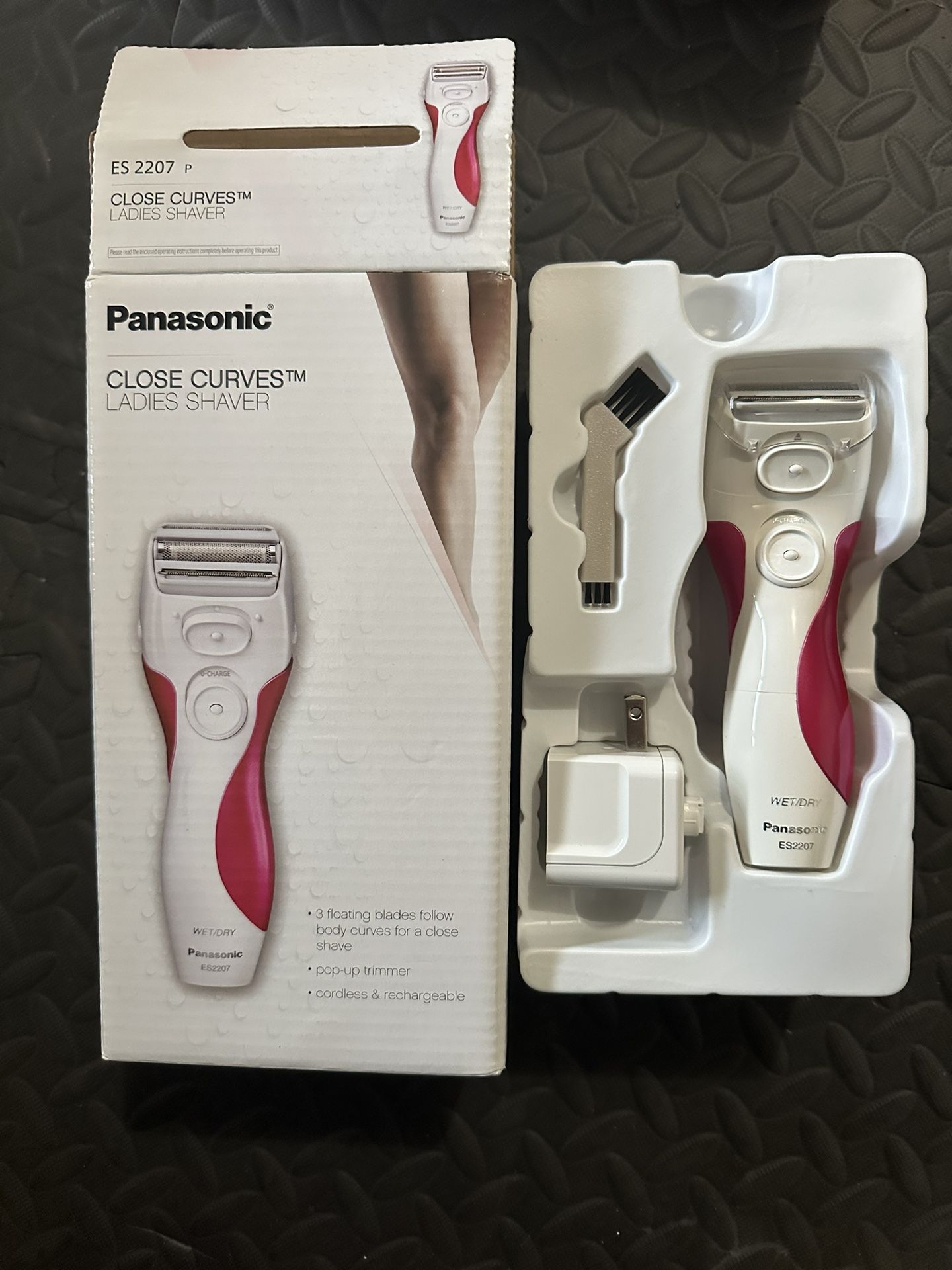 PANASONIC CLOSE CURVES LADIES SHAVER WET/DRY HAIR REMOVAL SYSTEM (ES 2207)