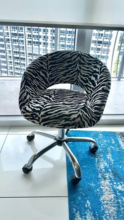 Desk chair