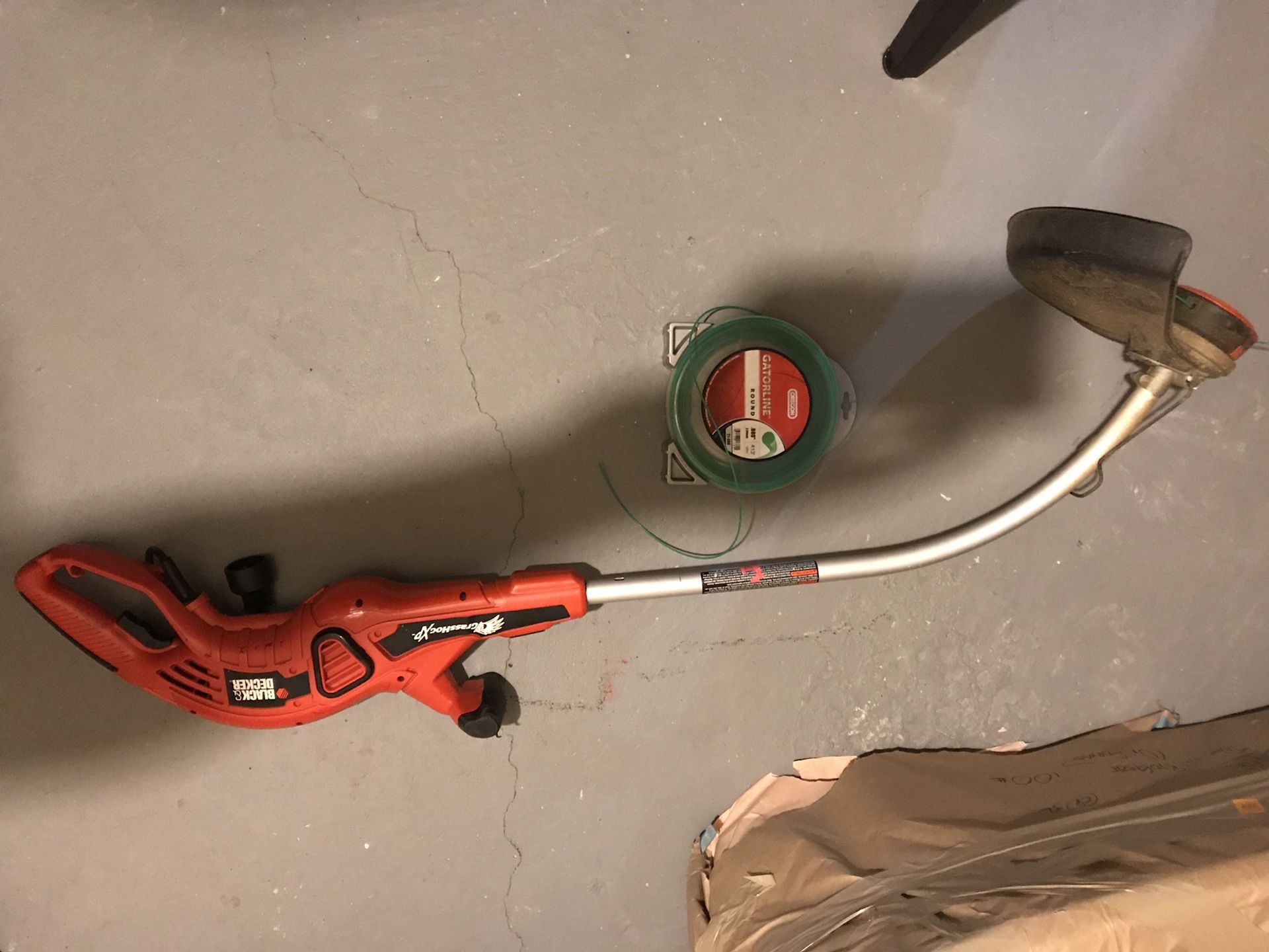 Black & Decker Grass Hog XP trimmer & edger, weed wacker, weed eater