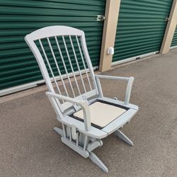 Oversized Rocker Recliner 