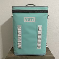 YETI Hopper BackFlip 24 Soft Sided Insulated Backpack Cooler - Aquifer Blue 