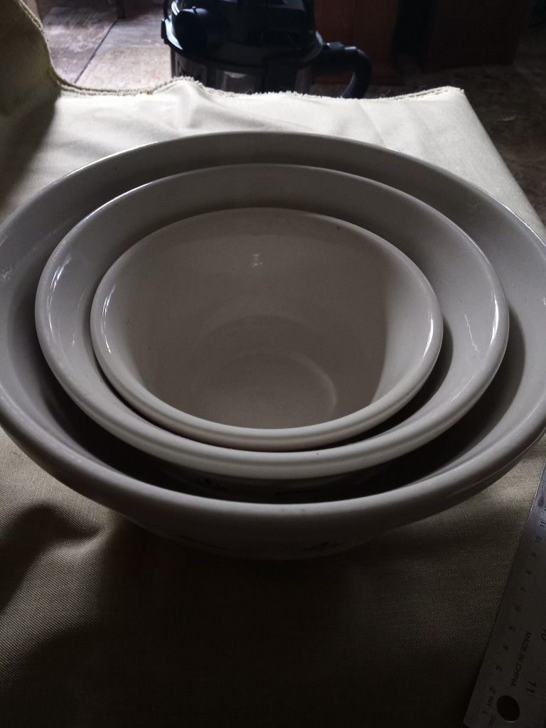 Longaberger Set Of 3 Mixing Bowls