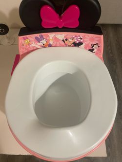 Minnie Mouse Toilet For Poddy Training ( OPEN BOX ) but brand new never used once at all
