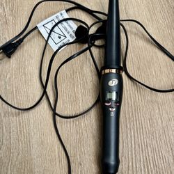 T3 curling iron