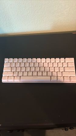 MOTO SPEED Compact 65% Mechanical Keyboard White