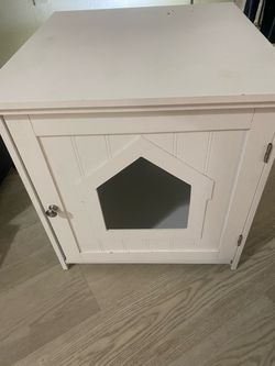 Cat litter house