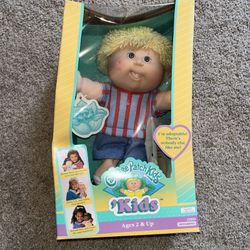 Vintage 1992 Hasbro Cabbage Patch Dolls Toddler Collection. Both For $80 Open Boxes They’re In New Condition 