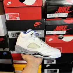 DS Jordan Stealth 5s size 7Y