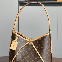 Classic women's regular cross-body bag