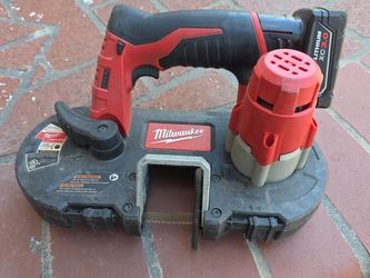 Milwaukee M18 Cordless Band Saw – Battery