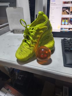 Nike Air VaporMax Plus Neon Yellow Sneaker