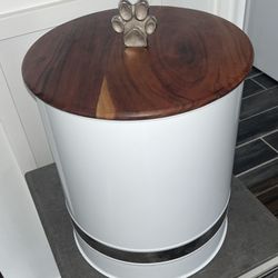 Pet Society Air Tight Containers for Dog Food Or Treats