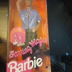 Earring Magic Ken