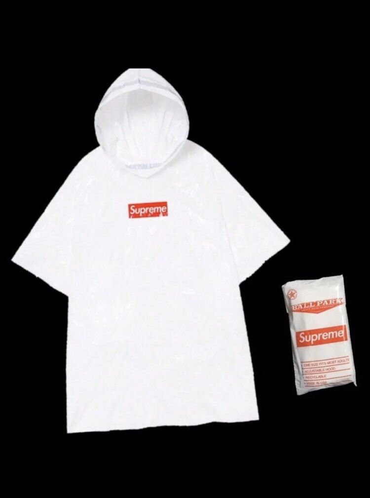 Supreme Poncho 