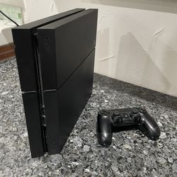 PS4 Original 500GB Console + Controller – Perfect Condition! $125 OBO