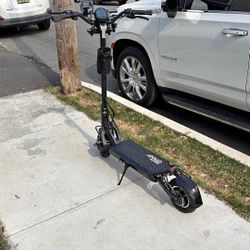 Apollo Phantom Scooter 