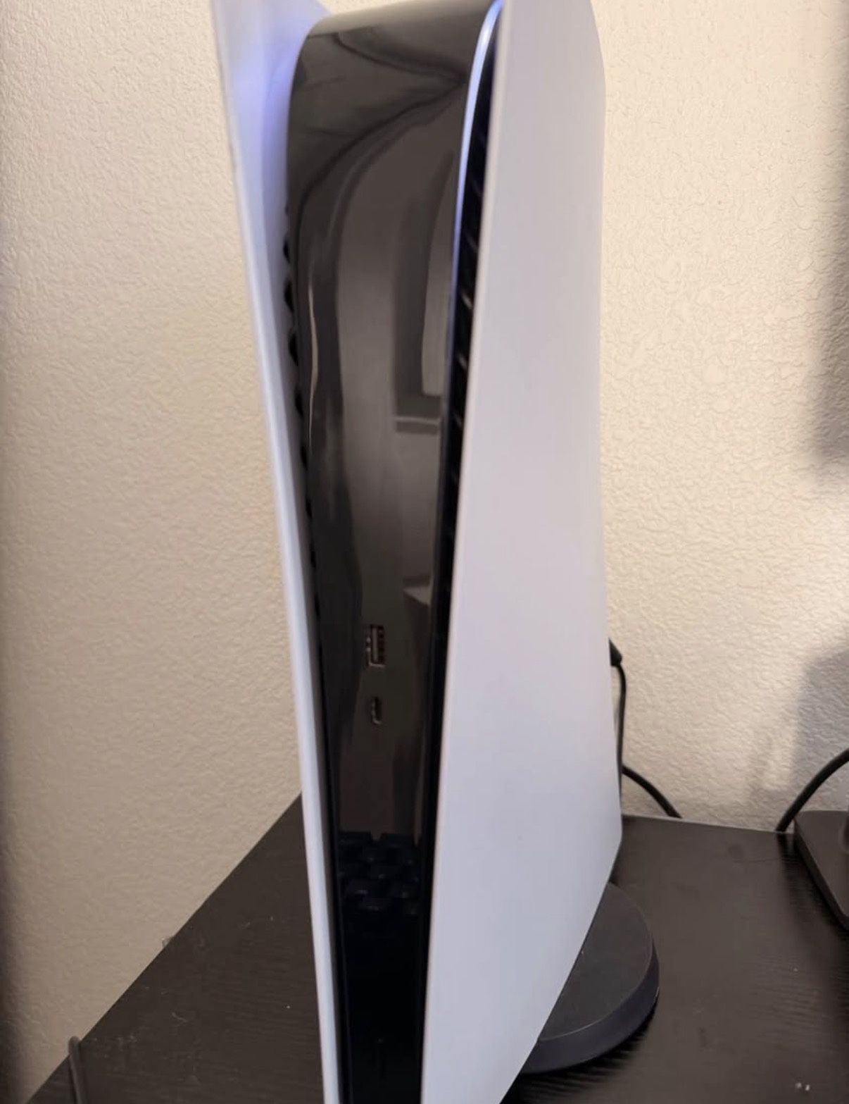 PlayStation 5 Like New – Used 2 Times – Controller & Cables Included