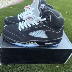 Jordan 5 Black Metallic 