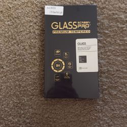 iPhone 16 pro Red Light Screen Protector New In Box