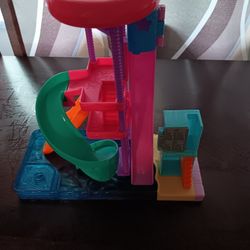 Polly Pocket Sliding Waterpark 