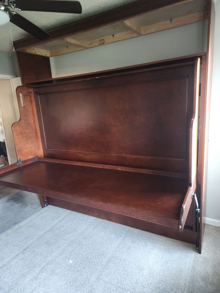 Murphy Desk/Bed