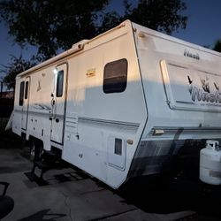 2004 Northwood Nash Travel Trailer 