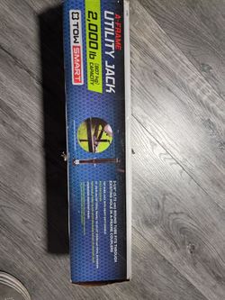 A-frame Utility Jack 2000 lb tow Smart
