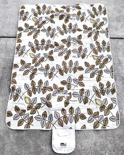 🏖️🧺 Large Waterproof Outdoor Blanket, MIU COLOR, 78” x 57”, Folds into Handle