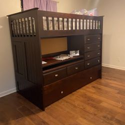 Bunk bed/ Desk/ Hidden Backspace