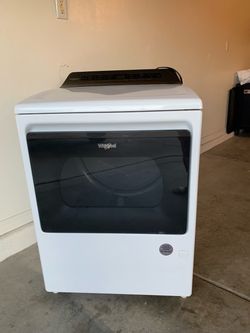 Like New Whirlpool Front Load Dryer White
