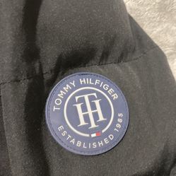 Tommy Hilfiger Size Medium
