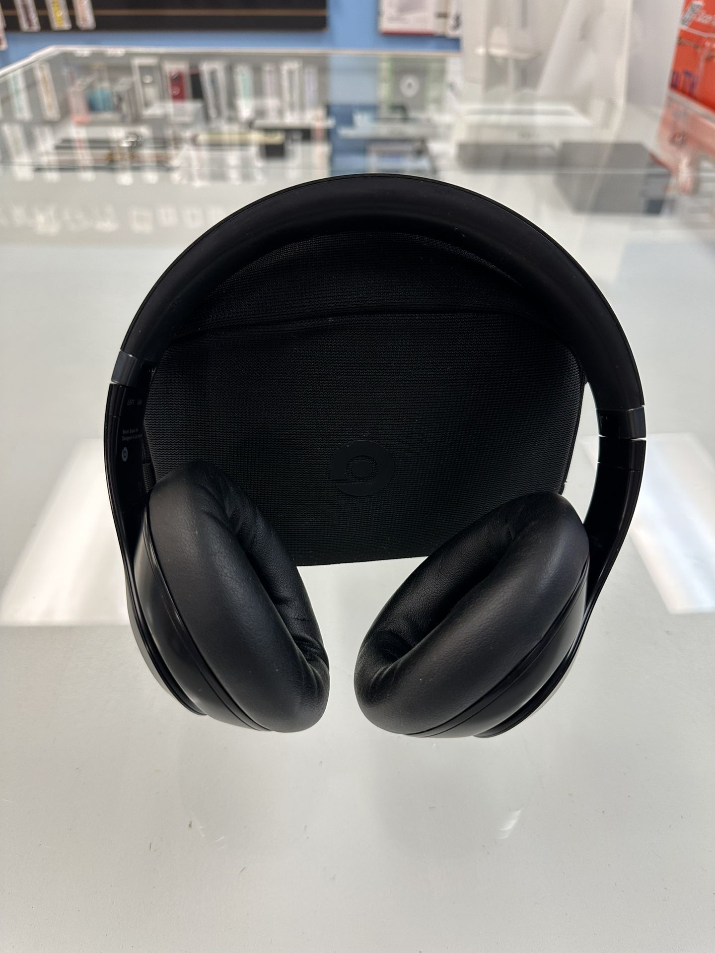 Beats Studio Pro