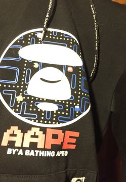 Bape hoodie size l fits m and l
