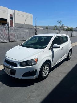 2015 chevrolet sonic LT hatchback