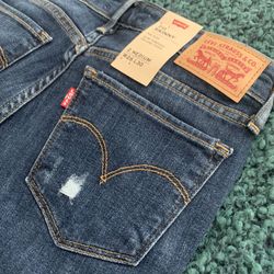 Levi’s women 711 skinny mid rise size 2 M (26L30)