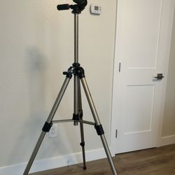 ProMaster SHD Tripod