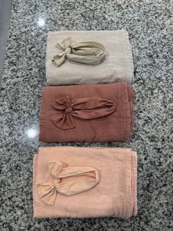 Muslin Cotton Swaddling Wraps with Matching Bows