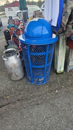 Uline trash cans