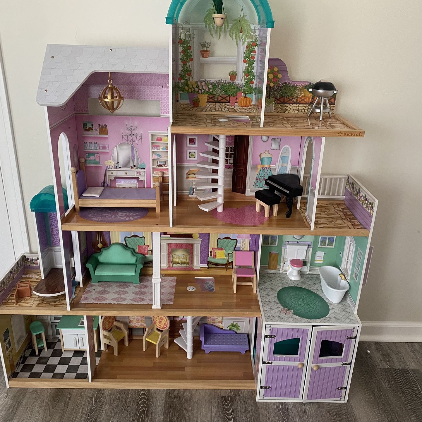 Doll House And Furniture - Kidkraft
