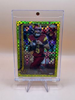 2025 Jayden Daniels Topps chrome lime green xfractor football card🔥