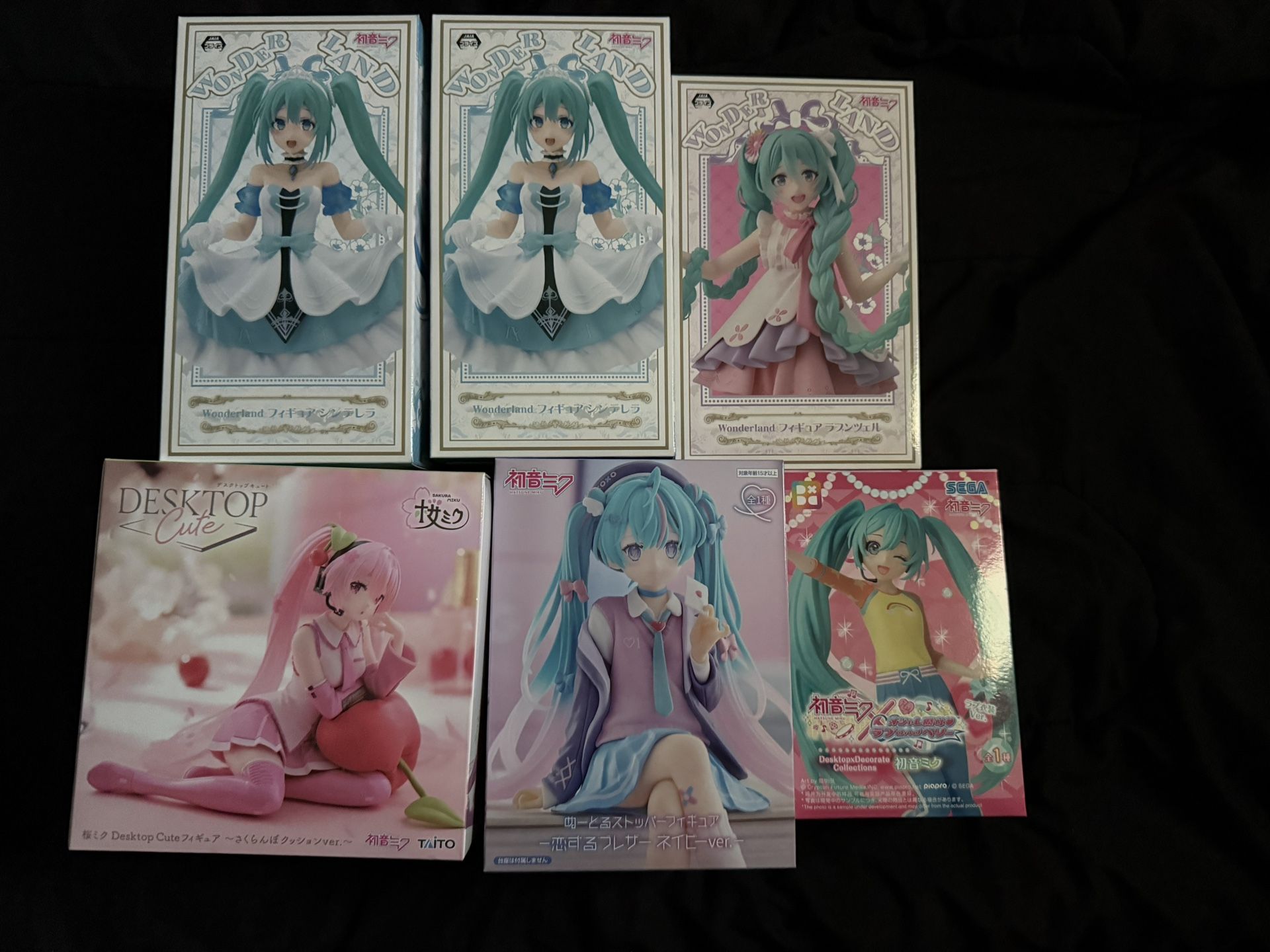 Hatsune Miku Figurine Collection
