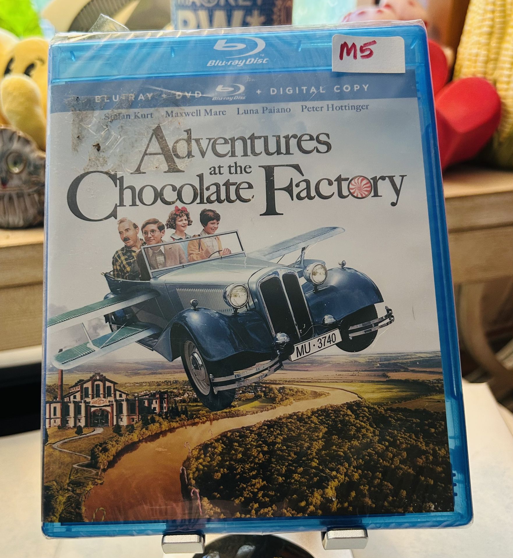 Adventures At The Chocolate Factory Blu-ray + DVD + Digital Copy NIP