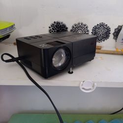 Black Projector W Power Cord
