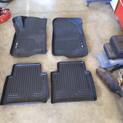 2012 Chevy Malibu Floor Mats Like New