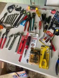 GARAGE & MOVING SALE!!! Tools, Records, Games, Home Appliances, Pokemon TCG & One Piece CCG, and more in Wood Village! Saturday & Sunday