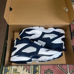 Nike Diamond Turf