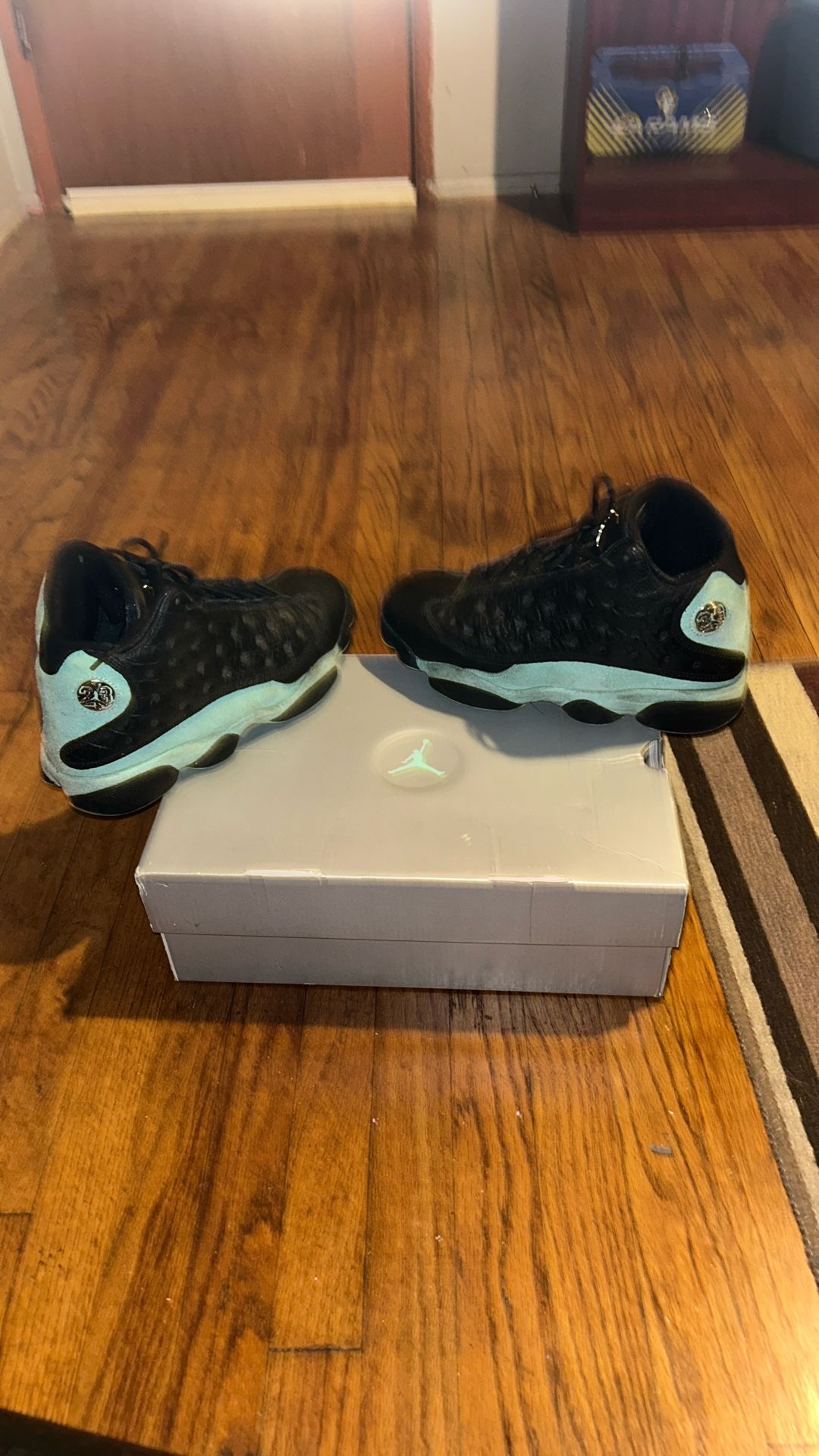 Air Jordan 13 Black Island Green