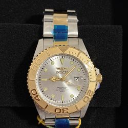 Invicta Pro Diver Men’s Watch – 43mm (Model 29950) Brand New
